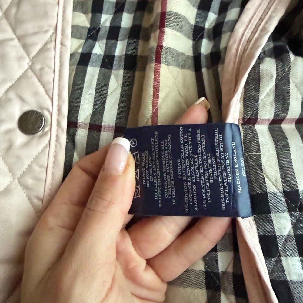 Authentic Burberry quilted jacket - Picture 5 of 8